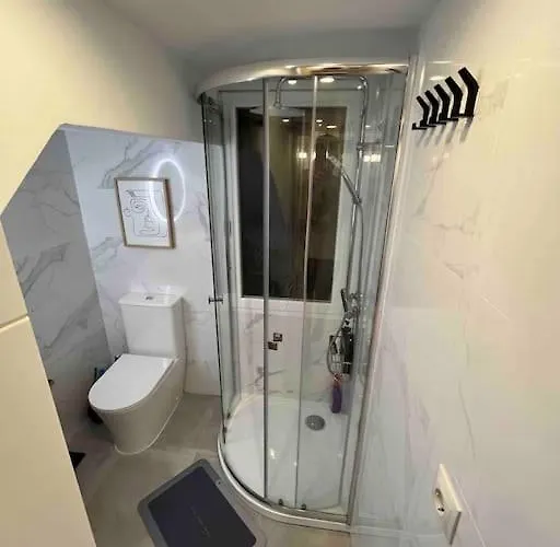 Gurea Casco Viejo Con Opcion A Parking Appartamento *