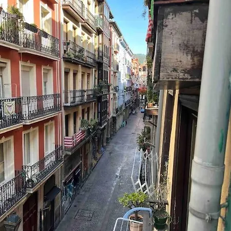 Gurea Casco Viejo Con Opcion A Parking Apartment Bilbao